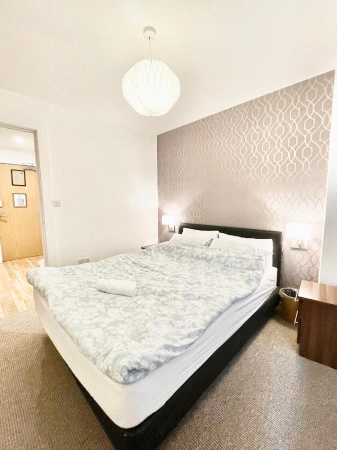 Lovely 2 - Bedroom Condo In Manchester City Centre Εξωτερικό φωτογραφία
